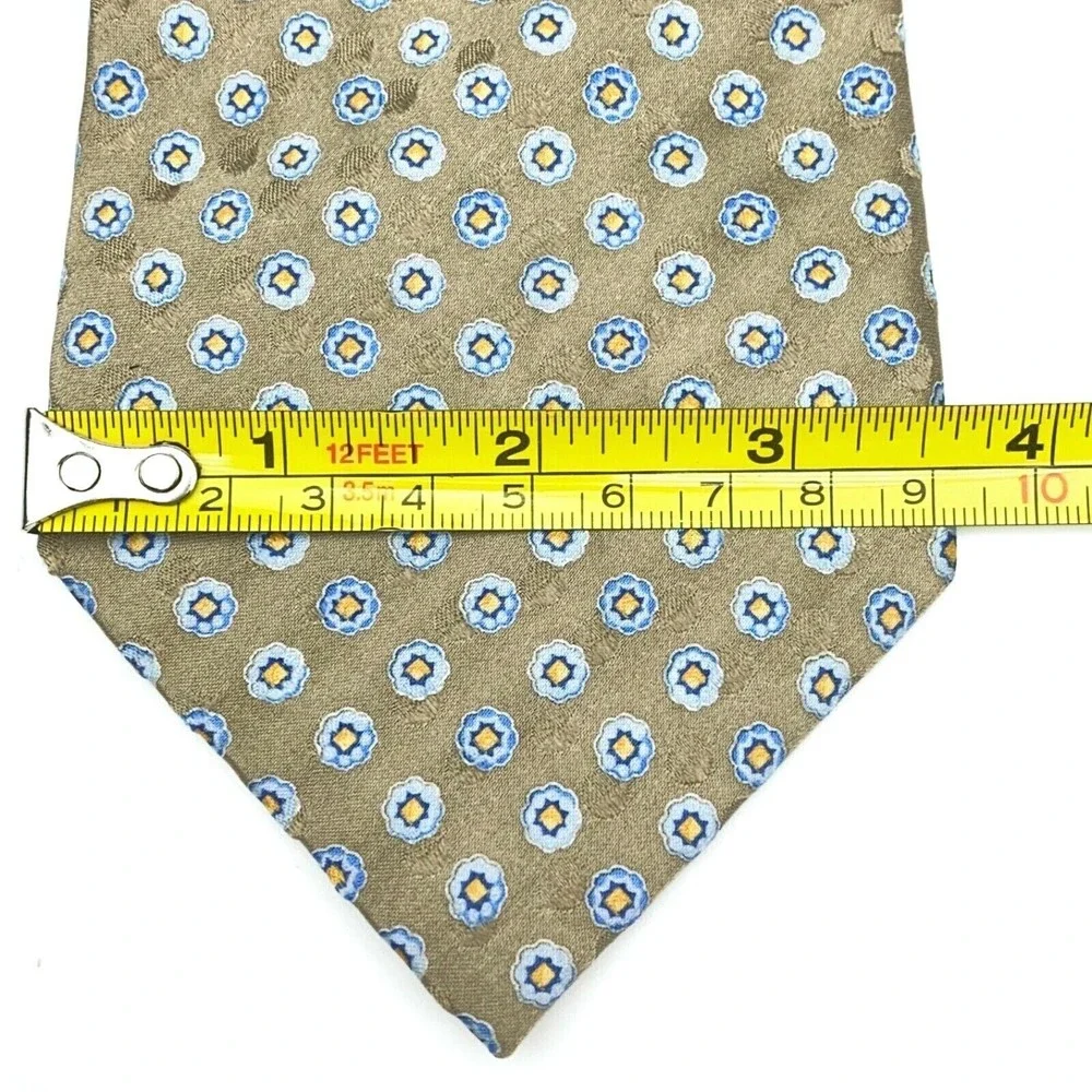 JOS A BANK Tie Grayish Beige Blue Yellow Floral 100% Silk Hand-sewn Necktie 59